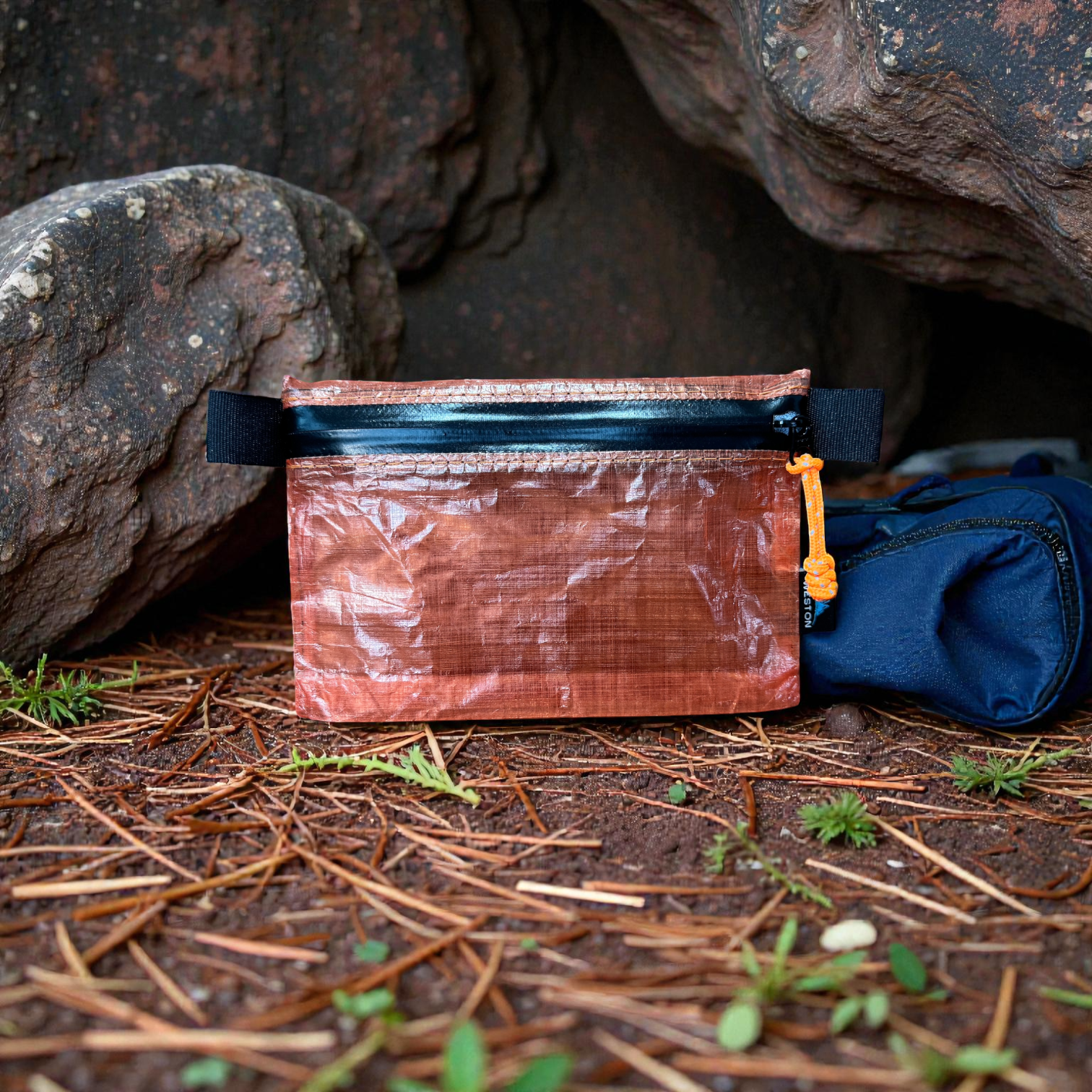 Dyneema® Expanding Ditty Pouch – Ultralight Weatherproof Organizer
