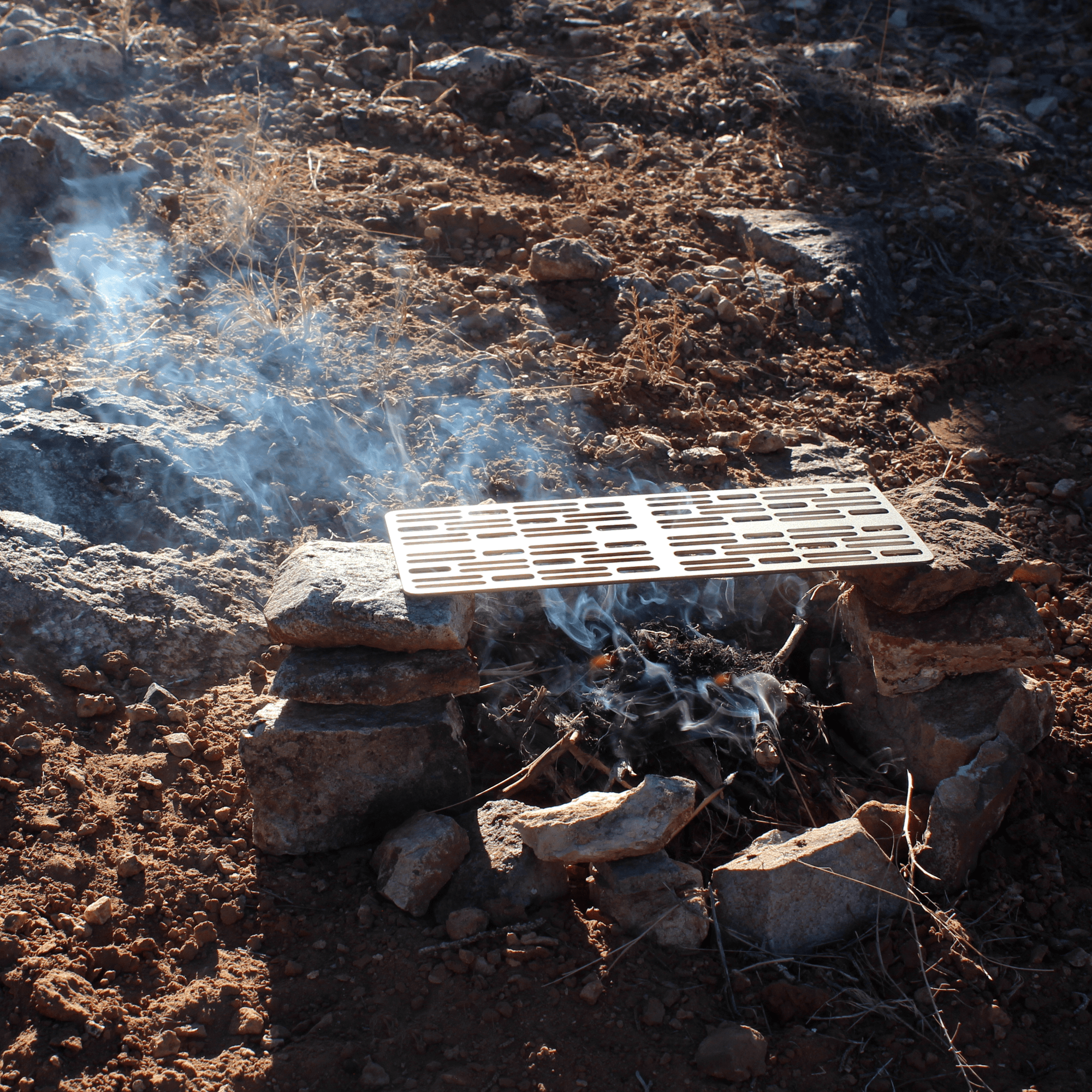 Kuvik Titanium Grill – Ultralight Backpacking Grill for Campfire Cooking